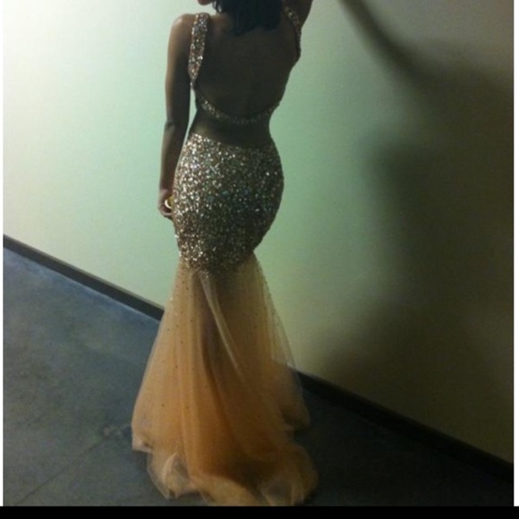 Jovani Gold Crystal Mesh Prom Dress – Size 2 - Picture 5 of 5